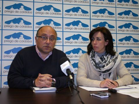 Serrano y Ceballos, esta mañana durante su comparecencia ante la prensa. (Foto: R. Cobo)