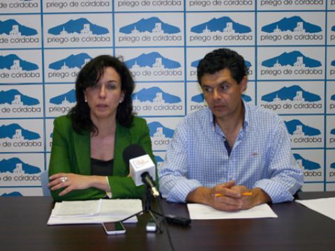 María Luisa Ceballos y Luis Miguel Carrillo durante la presentación del programa. (Foto: R. Cobo)