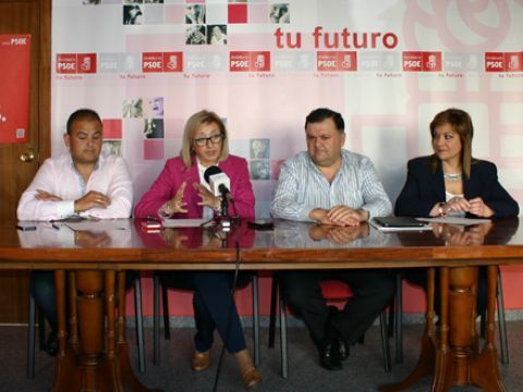 Juan Oniva, Marina Páez, Francisco Zurera y Paqui Mantas, ayer miércoles. (Foto: R. Cobo)
