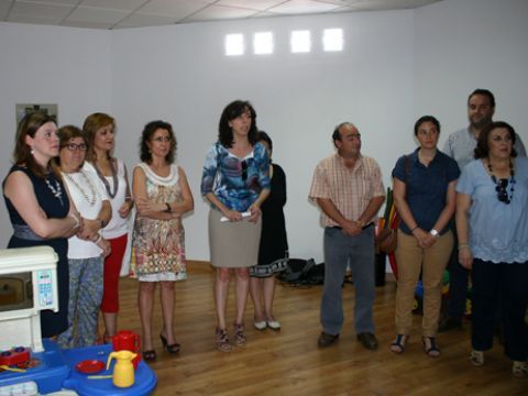 Autoridades durante la intervención institucional en el acto de inauguración del nuevo centro. (Foto: R. Cobo)