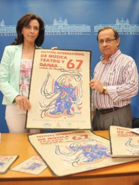 María Luisa Ceballos y Miguel Forcada con el cartel anunciador. (Foto: Cedida)