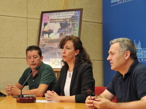 Francisco Rueda, María Luisa Ceballos y Antonio Osuna, ayer lunes durante la presentación celebrada en la sede de Diputación. (Foto: Cedida)